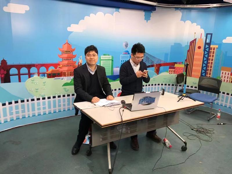 黄跃飞工作照.jpg