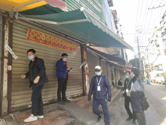 宣传防控规定劝解经营户关门 宣传防控规定劝解经营户关门