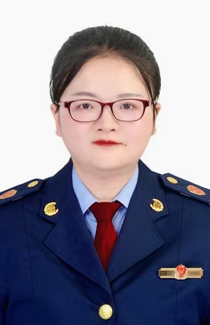 余英 登记照.jpg 余英 登记照.jpg