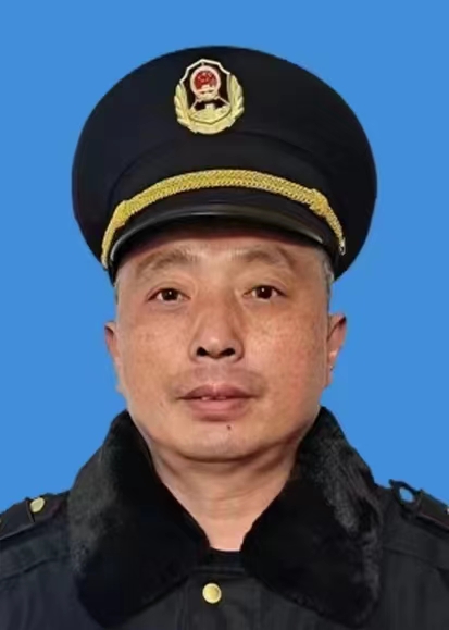 刘波.jpg 刘波.jpg