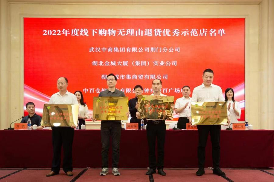 e4c70ed1a533558bc896e065fde75d0.jpg e4c70ed1a533558bc896e065fde75d0.jpg