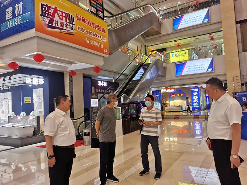 董法文工作照.jpg 董法文工作照.jpg