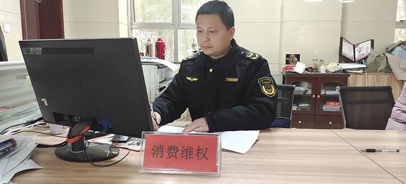 红安阮伟工作照.jpg 红安阮伟工作照.jpg