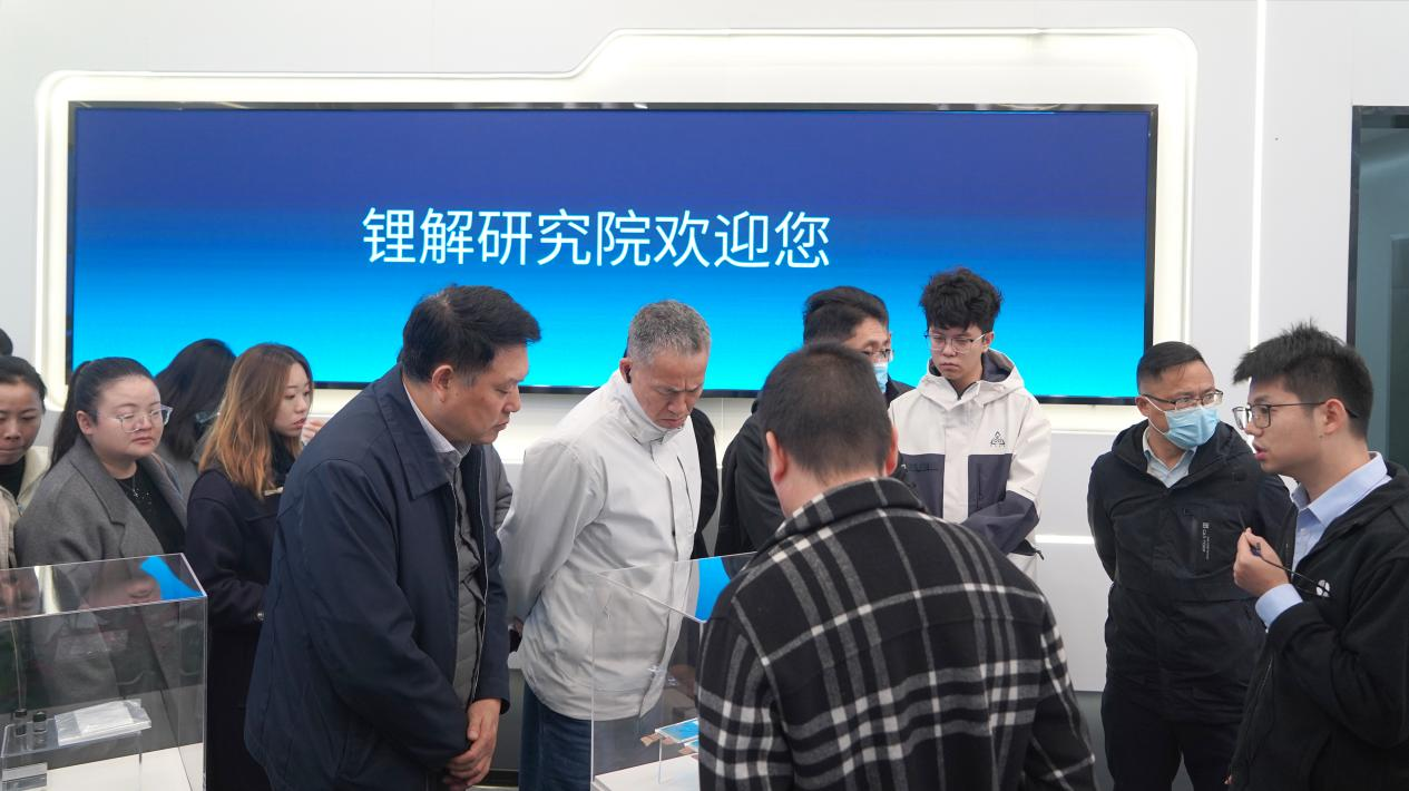 蔚能消费体察.png