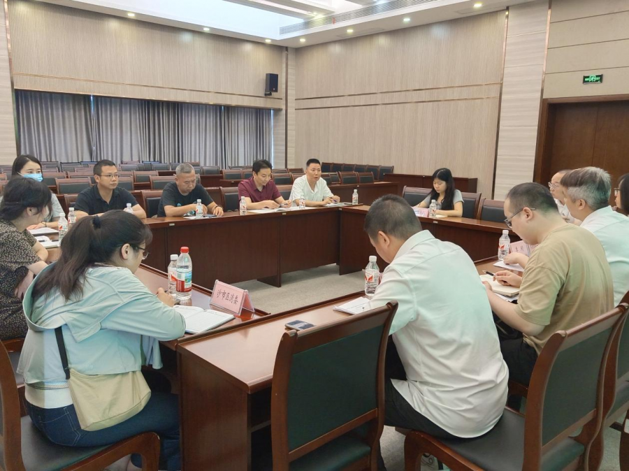 荆州召开育婴行业消费调查评议会图片2.png