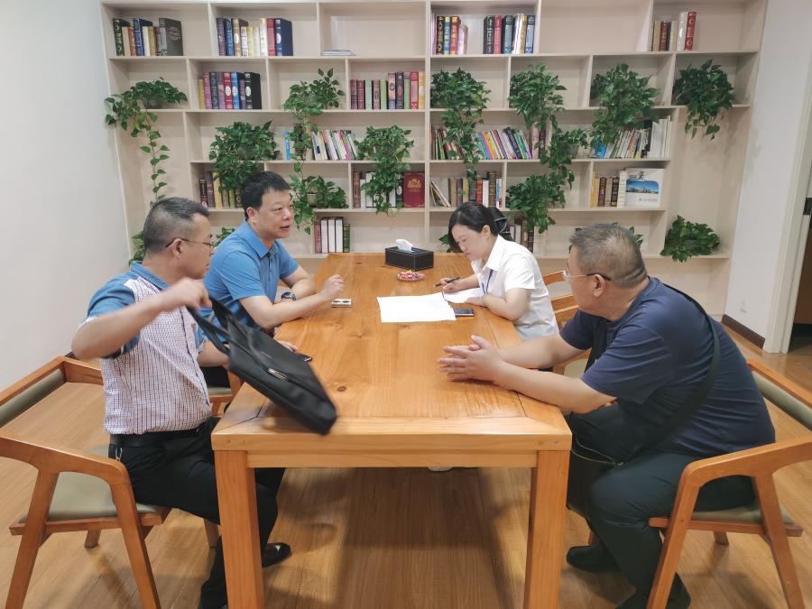 荆门市消委深入企业指导部署3.15金秋购活动.png