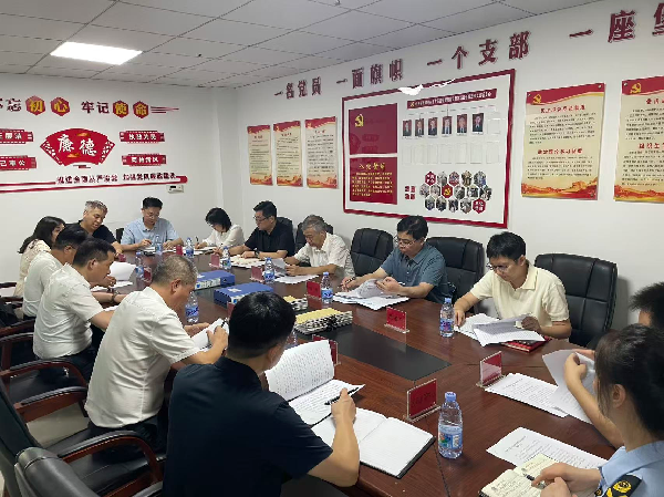 省市场监管局副局长程建宏赴荆州调研消费维权等工作.jpg