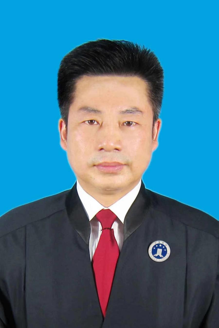 何应伟登记照.jpg 何应伟登记照.jpg